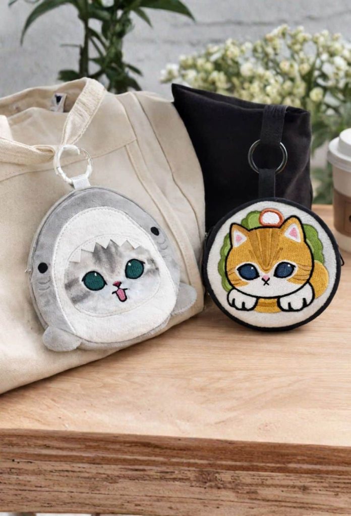 Embroidery detail on Mofusand licensed pouch produced for Sushi Tei