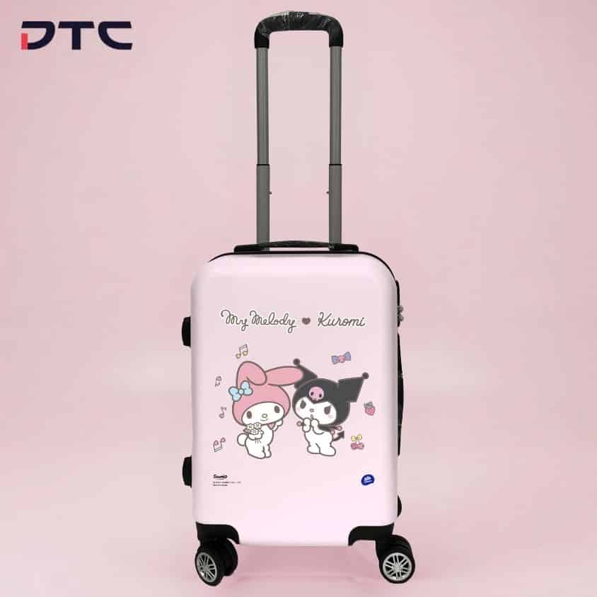 Character luggage created for the Vinda x My Melody and Kuromi campaign.