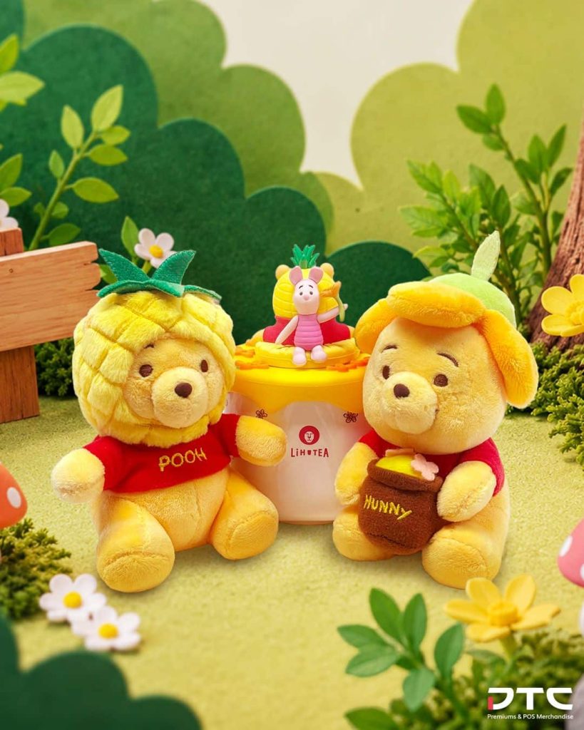 Collectible LiHO × Winnie the Pooh plush keychains, IP merchandise produced by creative merchandising partner DTC World.