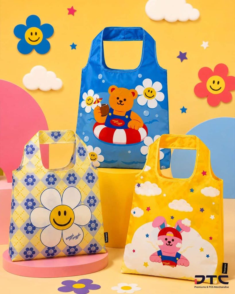 Neutrogena x Wiggle Wiggle foldable bag - 3 designs