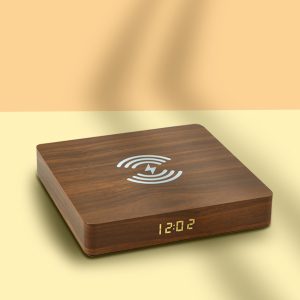 Wooden-Clock-with-Wireless-Charger