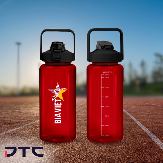 Large capacity sports bottle