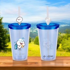 Tumbler with Character Straw Clip