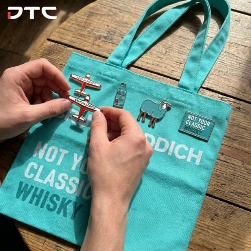 Bruichladdich rpet tote bag and custom pins