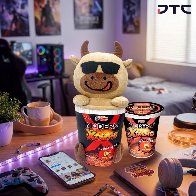 Acecook Mi Ly Modern XTREME beef flavour custom plush toy lifestyle display