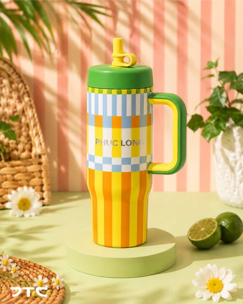 Phuc Long 650ml Yellow-Blue checked thermal bottle from the Lô-Cồ Vibe collection