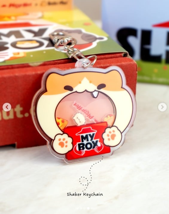 Pizza Hut Bichi Mao shaker keychain with movable character elements