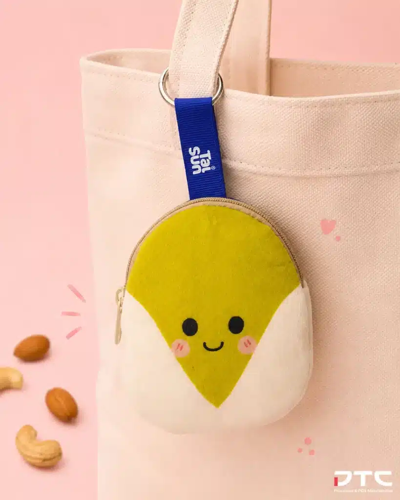 Tai Sun pistachio mini pouch