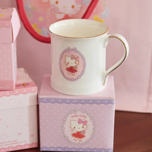 Iconic Medicare x Hello Kitty CUP